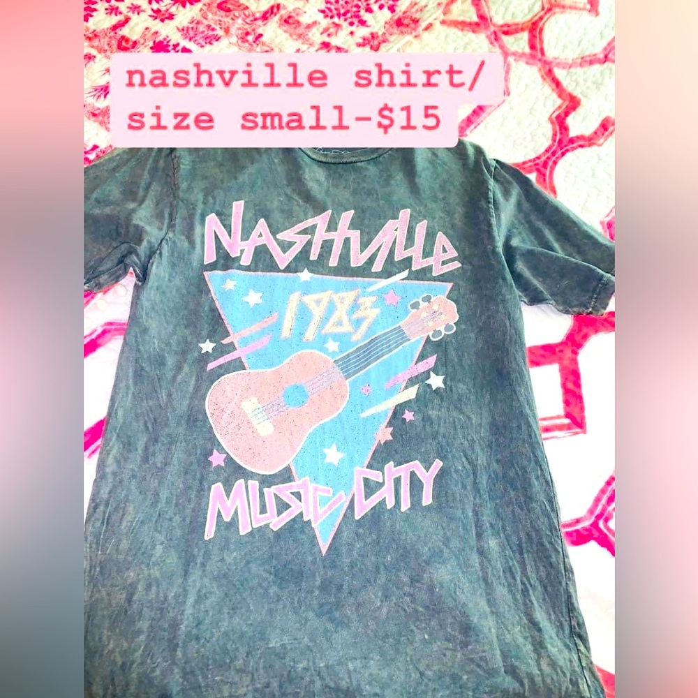 nashville tshirt size small